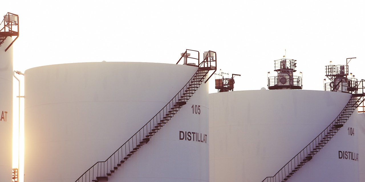 Distillate-oil-storage-tank