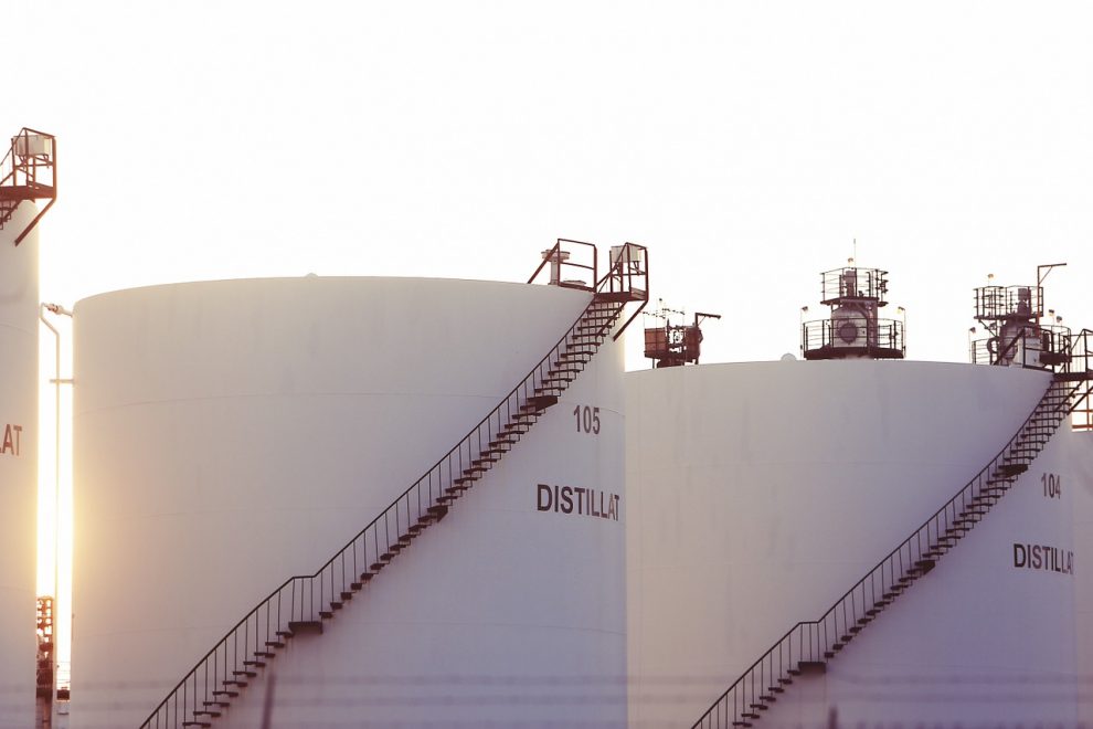 Distillate-oil-storage-tank