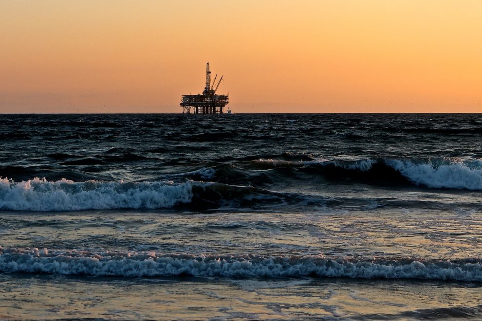 off-shore-oil-rig-production