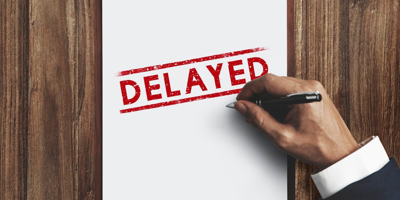 verzoegert-verboten-storniert-verweigert-stempel-etikett-markierungskonzept_53876-125111