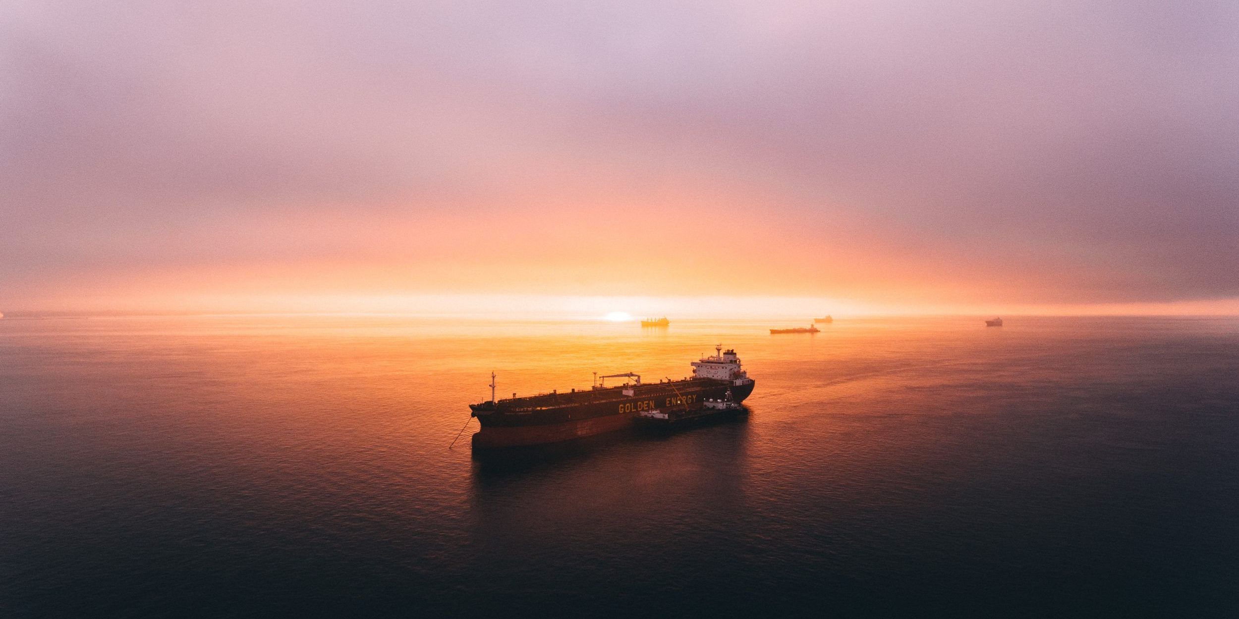 oil-ship-tanker-sunrise